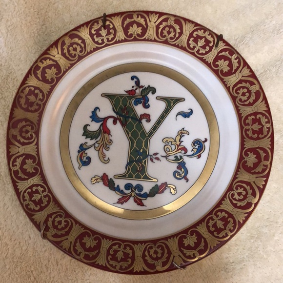 "JOY" Decorative 8” Porcelain Plates Set of 3 by Home Interiors w/hangers - Picture 7 of 8